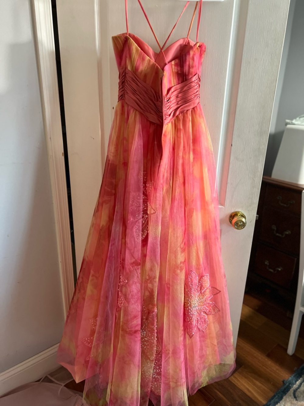 Jovani Prom Ball Gown Size 6 - Picture 2 of 15